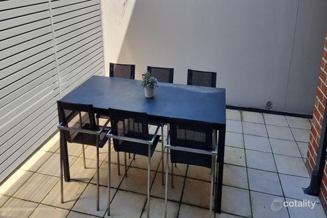 Property photo of 24 Blueridge Close Avondale Heights VIC 3034
