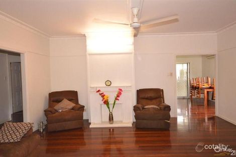 Property photo of 17 Dunn Road Avenell Heights QLD 4670
