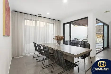 Property photo of 9 Barley Crescent Clyde North VIC 3978