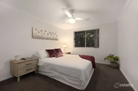 Property photo of 34 Hallvard Crescent Augustine Heights QLD 4300