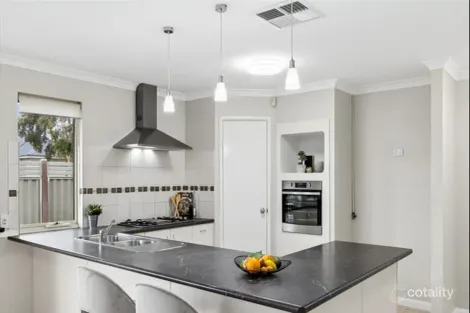 Property photo of 2 Pearl Lane Piara Waters WA 6112