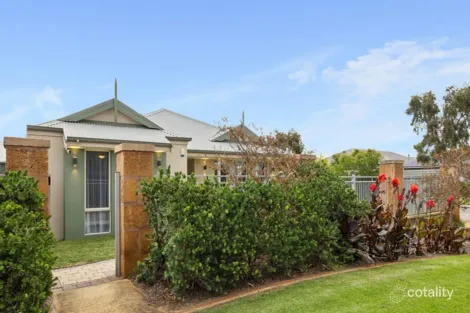 Property photo of 2 Pearl Lane Piara Waters WA 6112