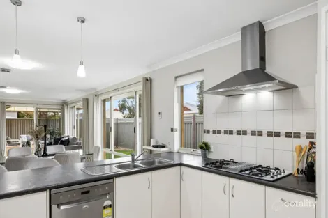 Property photo of 2 Pearl Lane Piara Waters WA 6112