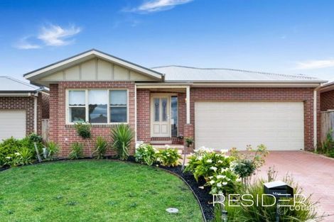 Property photo of 8 Dargo Crescent Doreen VIC 3754