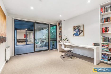 Property photo of 2 Caspian Terrace Williamstown VIC 3016