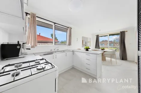 Property photo of 10 Bunya Drive Albanvale VIC 3021