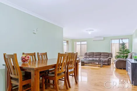 Property photo of 3/24 Sheffield Road Wattle Grove WA 6107