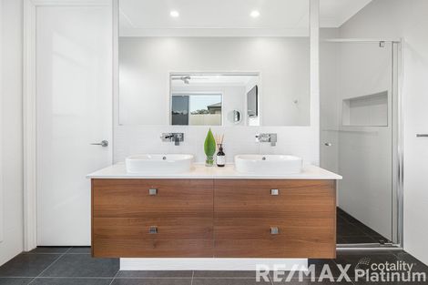 28 Scenery Cres, Narangba, QLD 4504