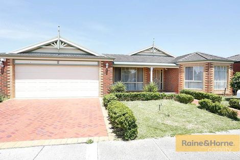 Property photo of 10 Spence Avenue Roxburgh Park VIC 3064