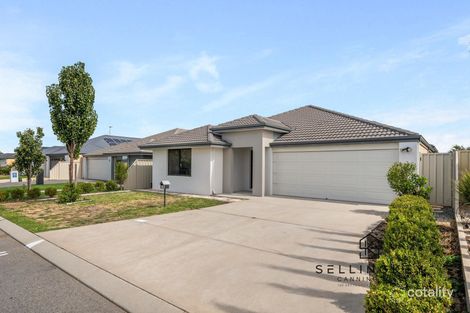 Property photo of 28 Stillwell Circuit Hilbert WA 6112