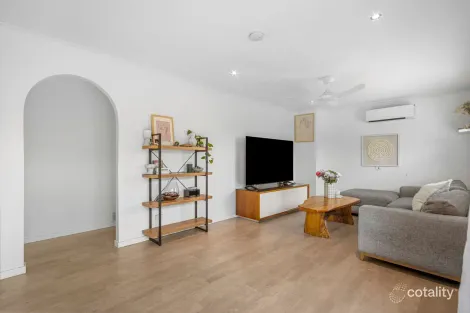 Property photo of 4/5 Tannock Street Ashmore QLD 4214