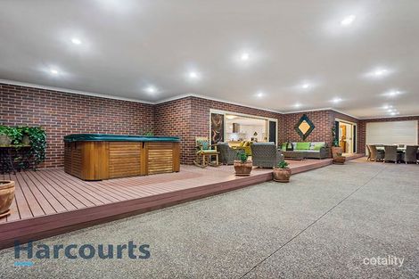 Property photo of 18 Finlay Avenue Harkness VIC 3337