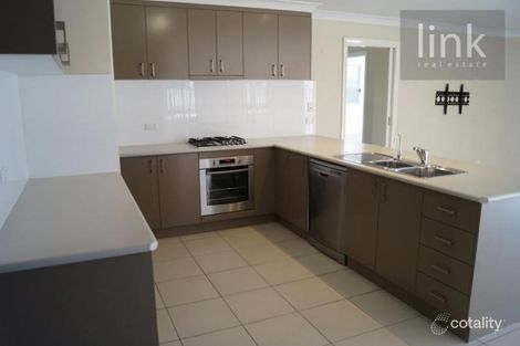 Property photo of 20 Smiggins Drive Thurgoona NSW 2640