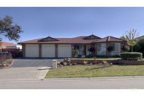 8 Callum Ave, Somerville, VIC 3912