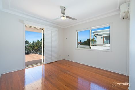 Property photo of 26 Seabeach Avenue Mermaid Beach QLD 4218