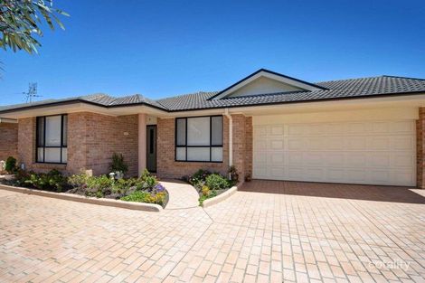 2/60 Albert St, Warners Bay, NSW 2282