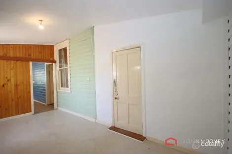 Property photo of 35 Moore Street Ganmain NSW 2702