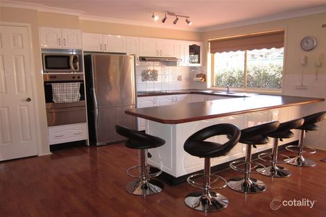 Property photo of 16 Burns Close Rooty Hill NSW 2766