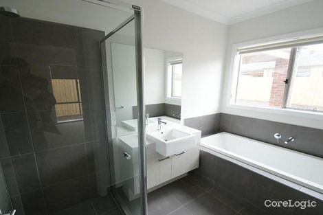 Property photo of 202 Alisma Boulevard Cranbourne North VIC 3977