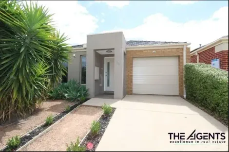 2/8 Bridlepath Dr, Truganina, VIC 3029