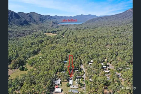 Property photo of 4 Young Road Halls Gap VIC 3381