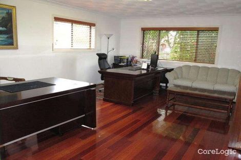 Property photo of 30 Carnaby Street Macgregor QLD 4109