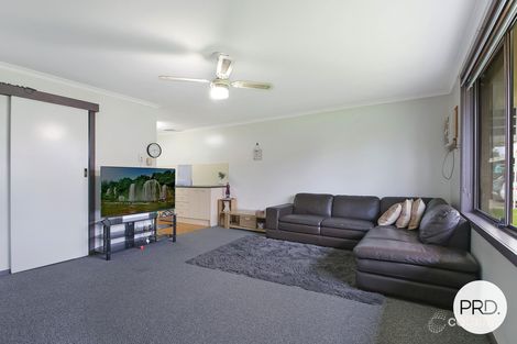 Property photo of 2/535 Schaefer Street Lavington NSW 2641