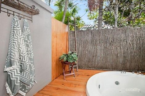 Property photo of 20 Caniaba Crescent Suffolk Park NSW 2481