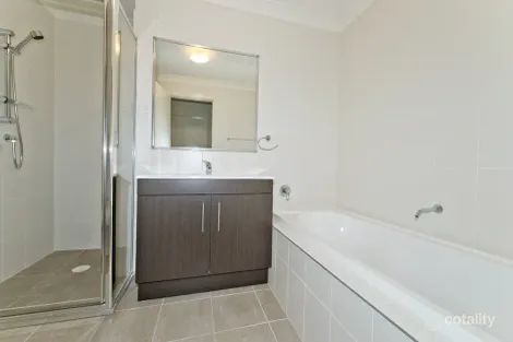 Property photo of 19 Bartlett Place Penrith NSW 2750