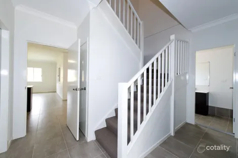 Property photo of 19 Bartlett Place Penrith NSW 2750