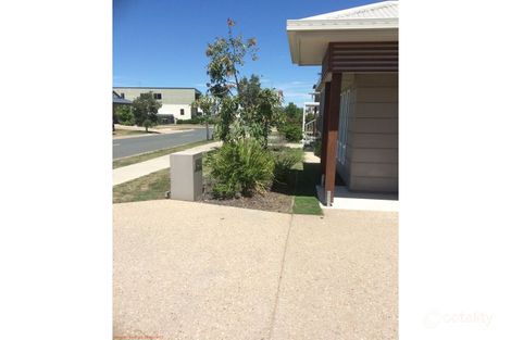 35 Kingfisher St, Moranbah, QLD 4744