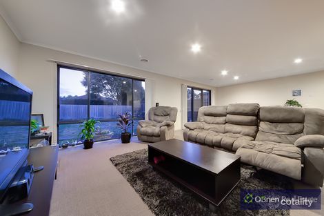 Property photo of 25 Phoenix Avenue Cranbourne VIC 3977