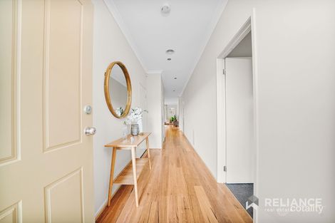 Property photo of 8 Tamborine Avenue Point Cook VIC 3030