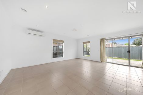 Property photo of 56 Heysen Parkway Caroline Springs VIC 3023