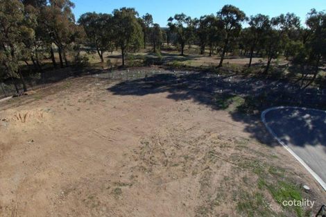 33 Bentley Tce, Quarry Hill, VIC 3550