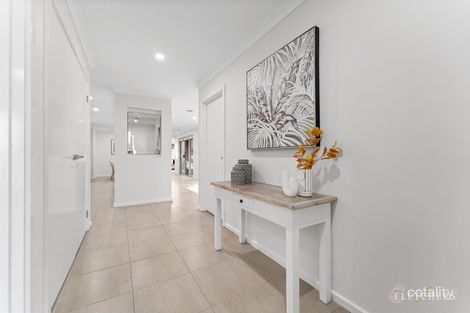 Property photo of 21 Botanical Drive Truganina VIC 3029