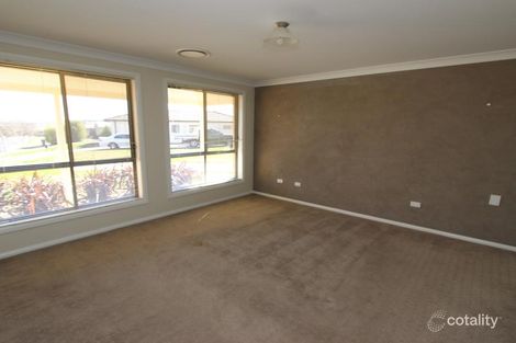 Property photo of 13 Willott Close Eglinton NSW 2795