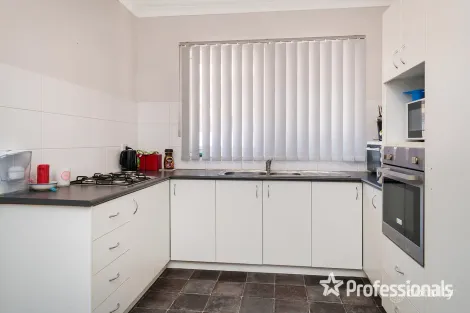 Property photo of 5 Halland Way Westminster WA 6061