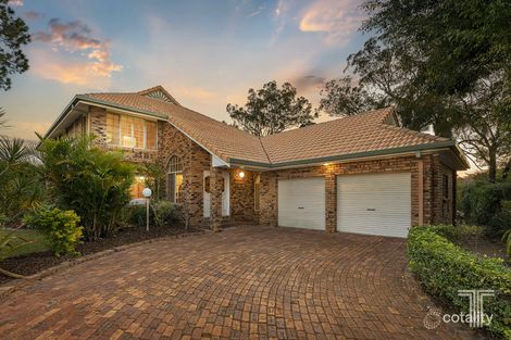 16 Almavale St, Carindale, QLD 4152