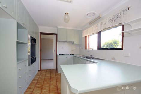 Property photo of 3 Snowden Drive Glen Waverley VIC 3150