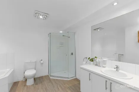 Property photo of 5/5230 Great Ocean Road Wongarra VIC 3234