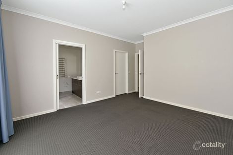 Property photo of 65 Retreat Crescent Sunbury VIC 3429