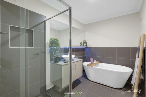 Property photo of 9 Tilia Drive Cranbourne North VIC 3977