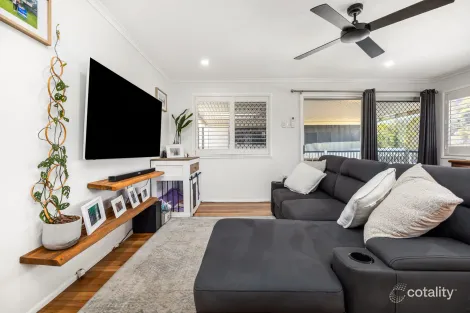 Property photo of 11 Moonga Court Clontarf QLD 4019