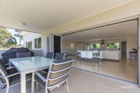 Property photo of 10 Barbara Crescent Denhams Beach NSW 2536