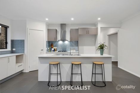 Property photo of 10 Pedro Street Clyde North VIC 3978