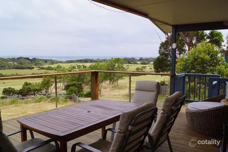 Property photo of 102 Red Rocks Road Cowes VIC 3922