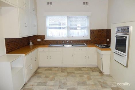 Property photo of 13 Rosslyn Street Blackburn South VIC 3130