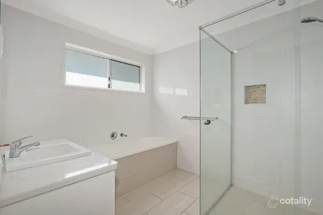 Property photo of 43 Sunshine Crescent Caloundra West QLD 4551