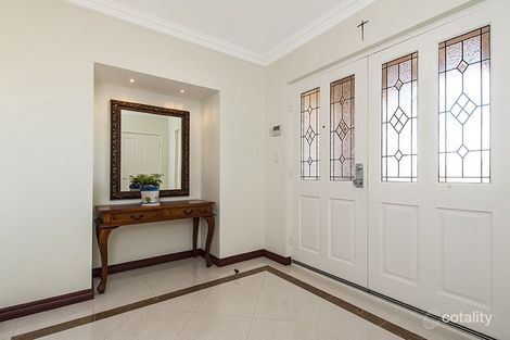 Property photo of 5 Linwood Close Tapping WA 6065